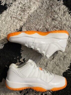 Air Jordan 11 Low Citrus GG 580521-139 Sz 7.5Y